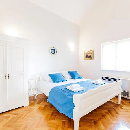 Atrium * Makarska