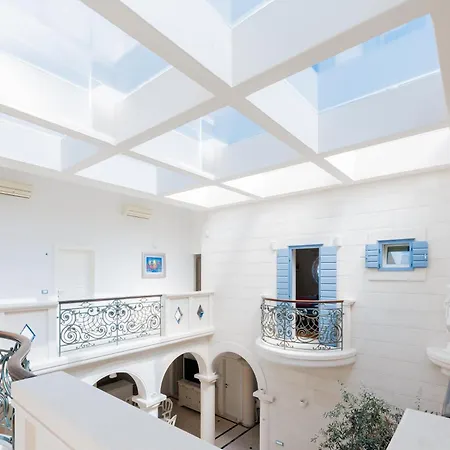Villa Atrium