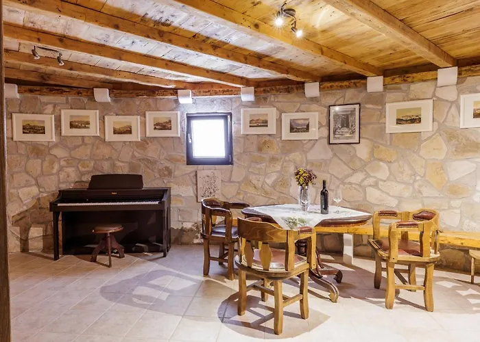Atrium * Makarska